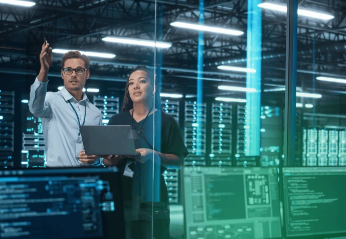 Monitoramento de servidores e infraestrutura de TI empresarial